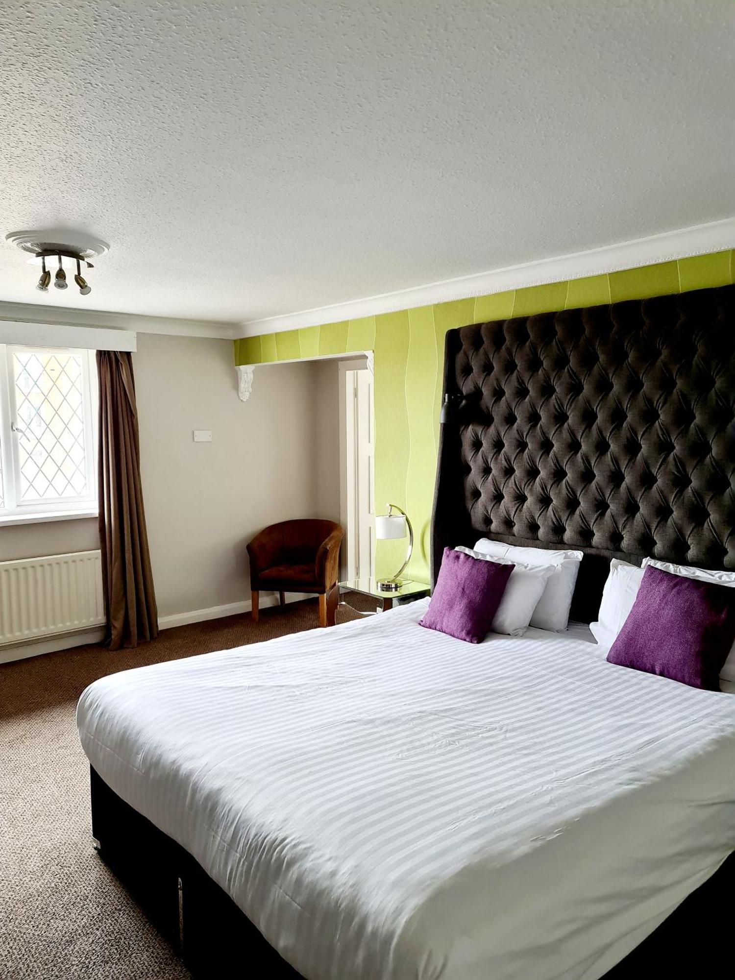 Barons Court Hotel Walsall Exterior foto